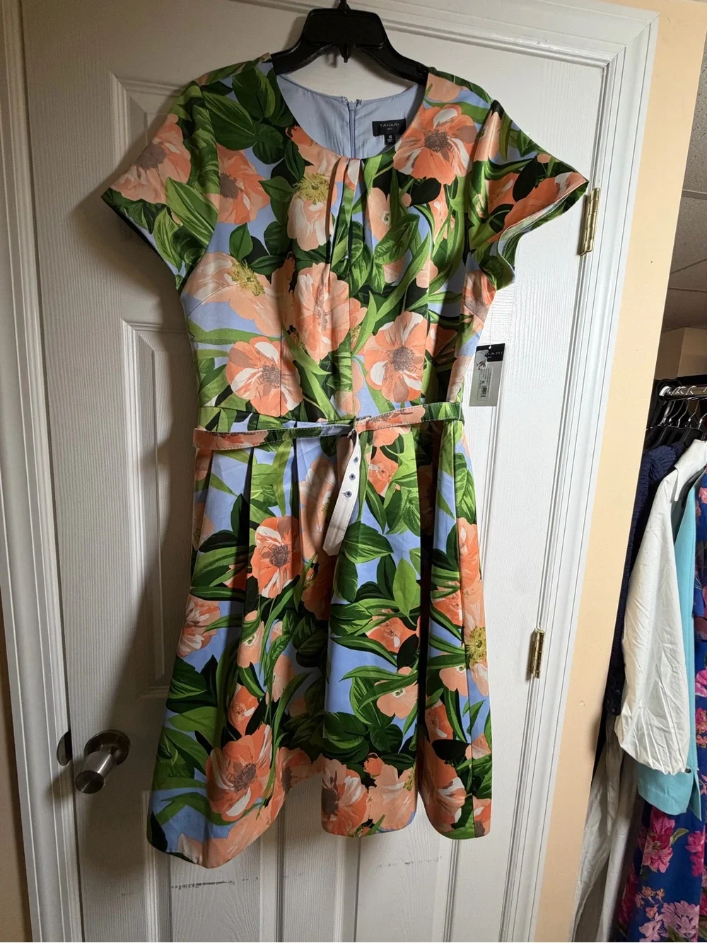 Tahari ASL Floral Belted Fit & Flare Pleated Dress Size 16 NWT - Picture 7 of 14